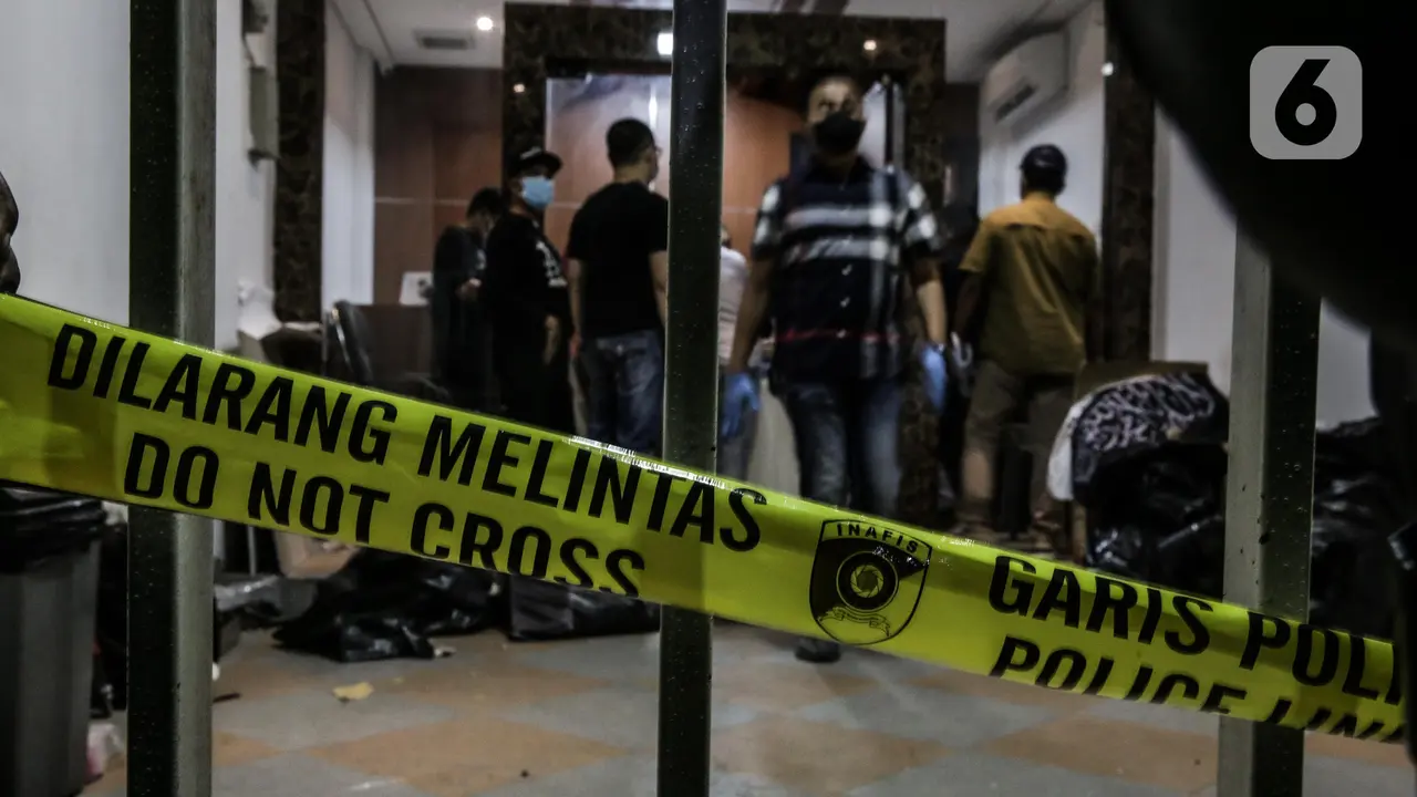 Usai Munarman Ditangkap, Polisi Geledah Kantor Sekretariat FPI
