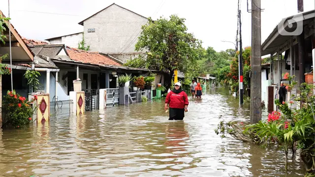 Banjir Rendam Kawasan Permukiman di Cakung Jakarta Timur