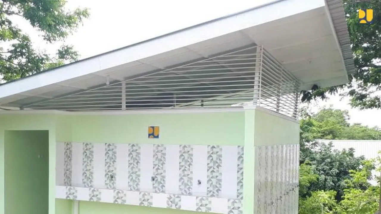 Program Padat Karya Tunai (PKT).