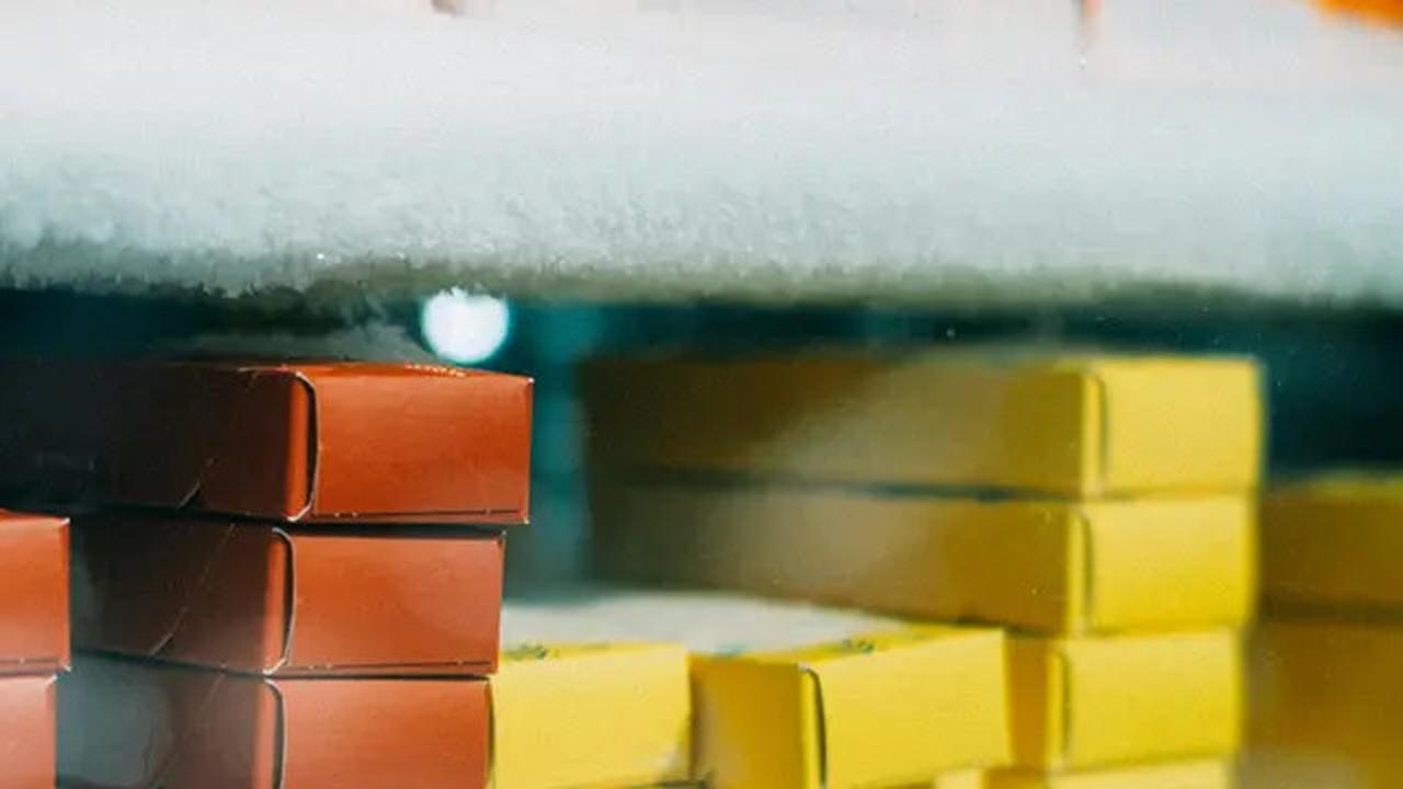 Rahasia Cara Cepat Menghilangkan Bunga Es di Freezer yang Wajib Dicoba