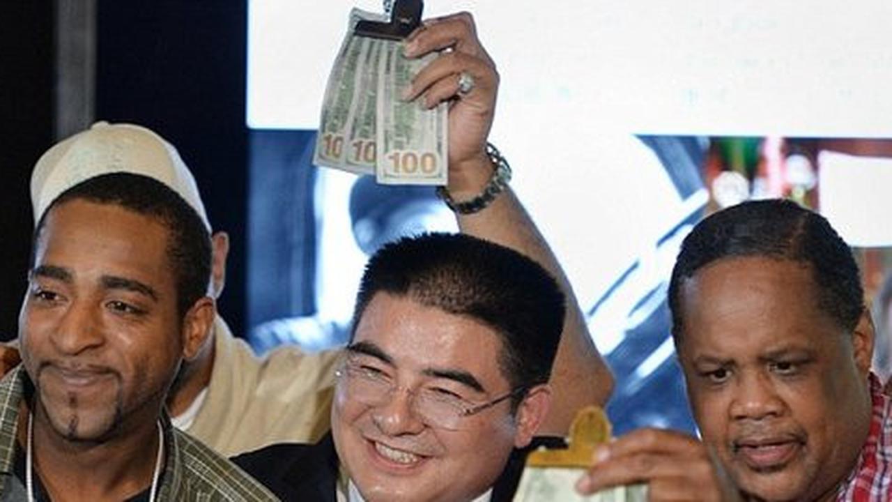 Miliarder China traktir 200 warga miskin New York makan gratis