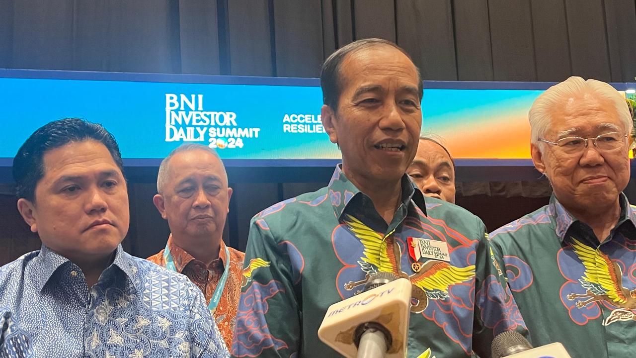 Usai Pensiun, Jokowi Kemungkinan Pulang ke Solo Naik Pesawat Komersil
