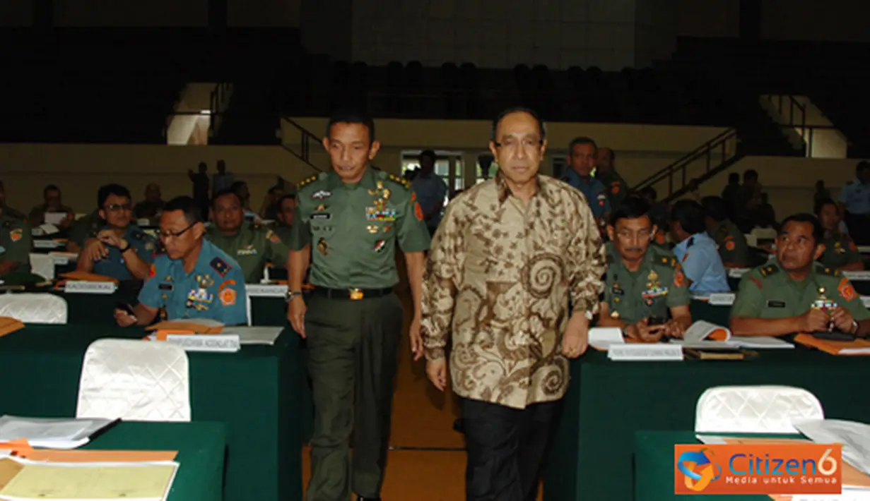 Citizen6, Jakarta: Dalam amanatnya Irjen TNI menyatakan bahwa sosialisasi ini dilaksanakan dalam rangka mencegah dan memberantas agar tidak terjadi korupsi di lingkungan TNI. (Pengirim: Badarudin Bakri).
