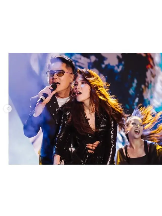 6 Potret Duet Ayu Ting Ting dan Boy William di Konser 'Dangdut Dangdutan' Depok