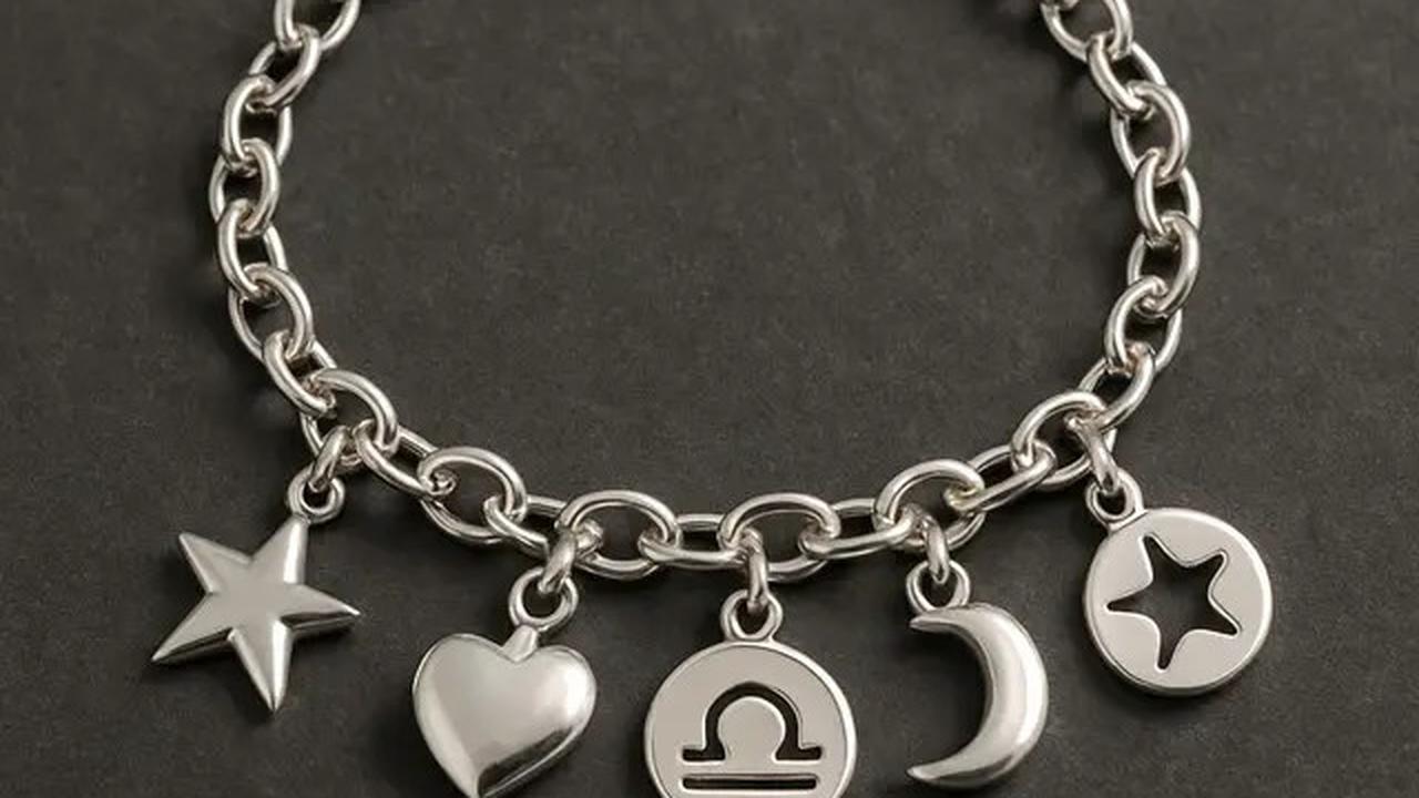 7 Model Gelang Perak yang Timeless, Tetap Stylish Meskipun Tren Mode Berubah