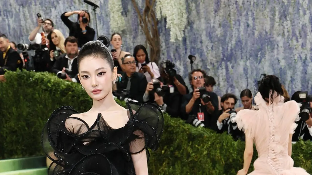 Ningning aespa debut di Met Gala 2026. Photo by DIMITRIOS KAMBOURIS / GETTY IMAGES NORTH AMERICA / GETTY IMAGES VIA AFP