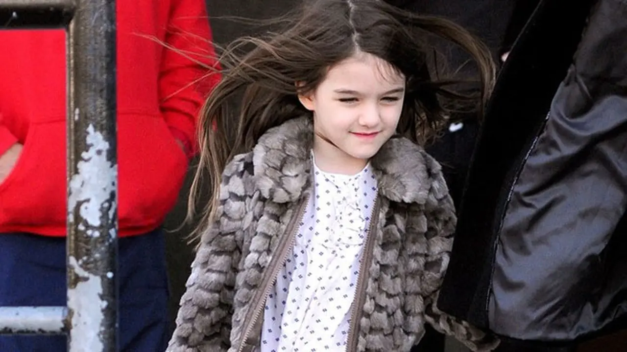 suri-cruise-130831b.jpg