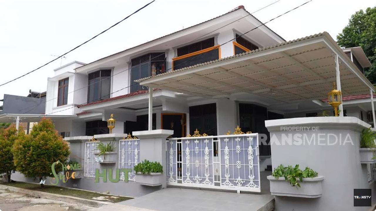 Luas dan Megah dengan Interior Bernuansa Emas, Potret Rumah Ustaz Maulana yang Tak Pernah Tersorot