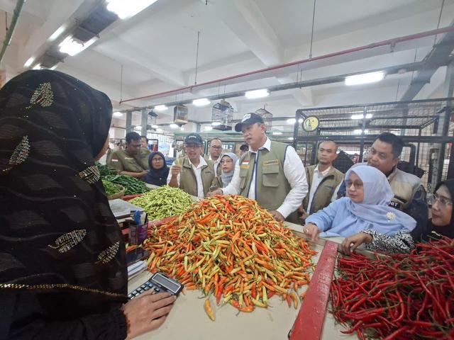 Harga Bahan Pangan di Semarang Turun