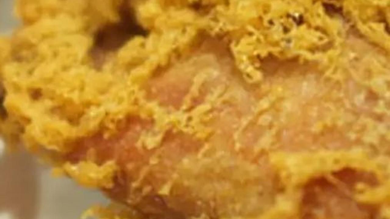 1. Ayam Goreng Suharti
YOGYAKARTA,  INDONESIA
JL. LAKSDA ADISUCIPTO 208