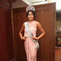 Puteri Indonesia 2015, Anindya Kusuma Puteri kini tengah dalam persiapan menuju ajang Miss Universe 2015. Foto-foto dirinya dalam balutan bikini yang beberapa waktu lalu sempat menghebohkan rupanya merupakan portofolio. (Andy Masela/Bintang.com)