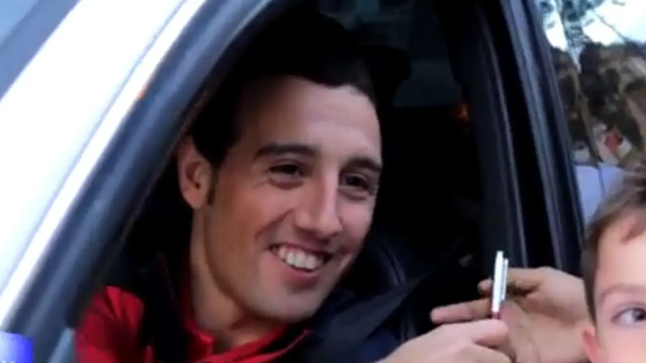 santi-cazorla-131021c.jpg