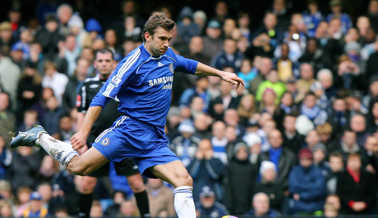 2. Andriy Shevchenko - Penyerang terbaik yang dimiliki AC Milan pada zamannya. Tak ayal Abramovic getol mendatangkan Sheva ke Chelsea dengan dana fantastis. (AFP/Carl de Souza)