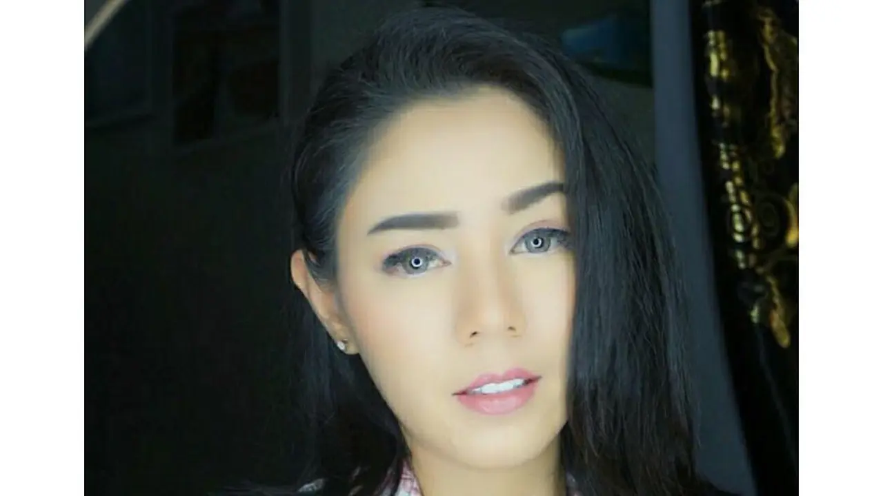 Saphira Indah (Instagram / saphira_indah https://www.instagram.com/p/BcwYRehHrNp/