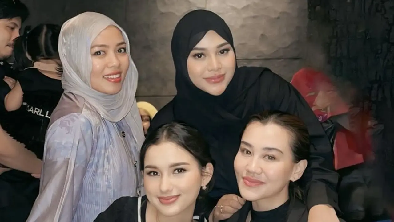 Aaliyah Massaid dan Sohwa Halilintar saat ulang tahun Aurel Hermansyah