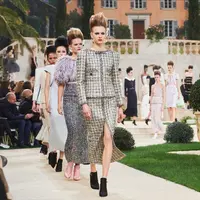Chanel hadirkan koleksi menarik yang bervariasi untuk pekan mode Haute Couture 2019.
