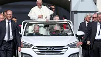 Hyundai Santa Fe jadi mobil terbaru milik Paus Fransiskus (Foto: 