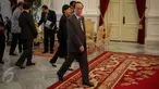 Mantan Perdana Menteri (PM) Jepang Yasuo Fukuda bersama rombongan pengusaha Jepang saat berkunjung ke Istana Negara, Jakarta, Rabu (27/5/2015). Yasuo menginginkan kerjasama dengan Indonesia ke level yang lebih tinggi. (Liputan6.com/Faizal Fanani)