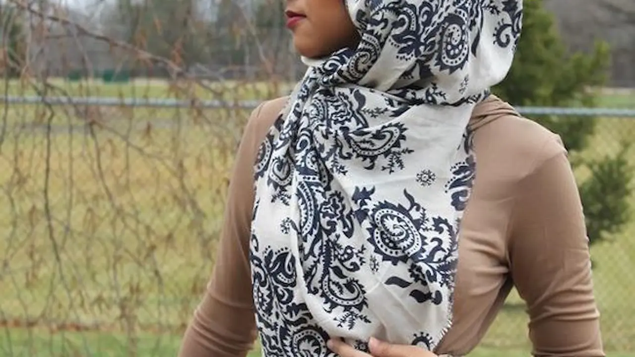 [Bintang] Hijab segiempat