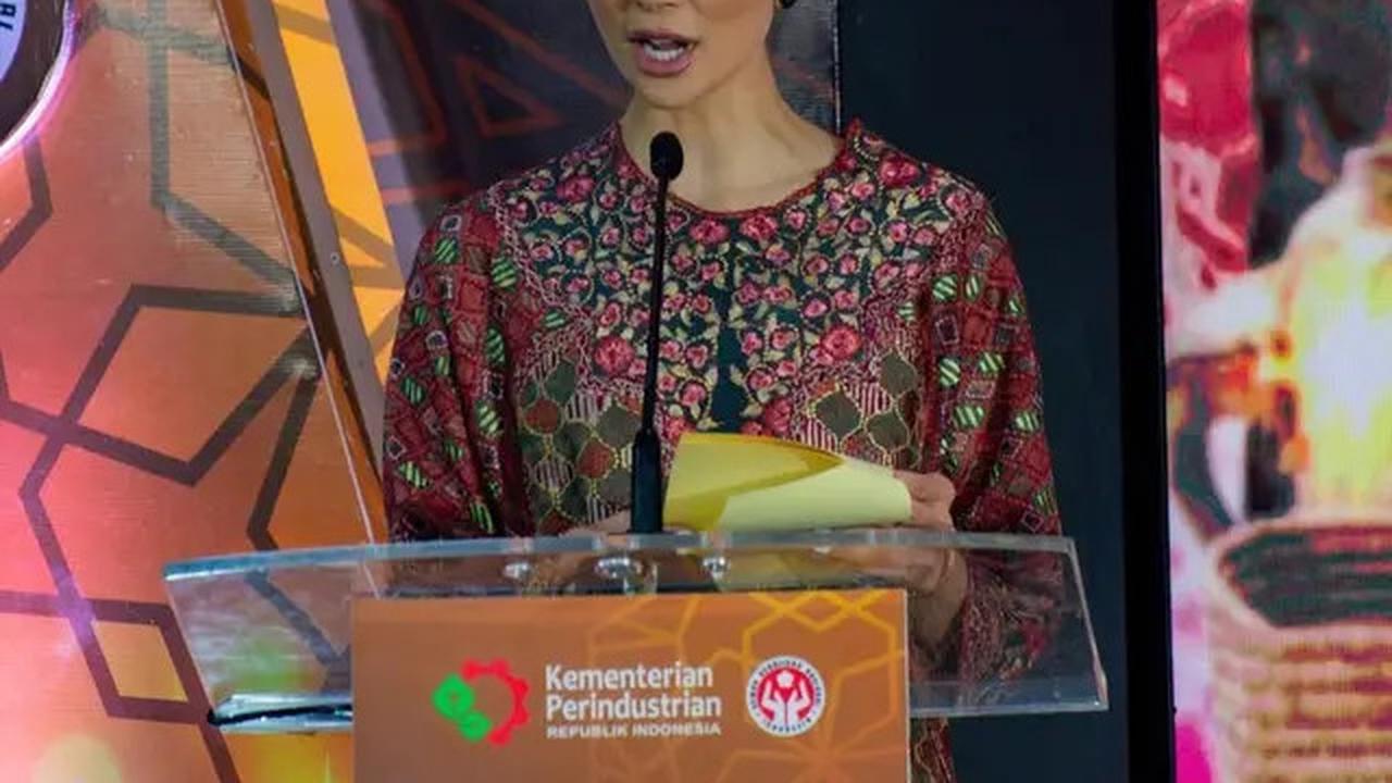 7 Model Baju Batik Loemongga Haoemasan, Jadi Inspirasi Gaya Formal dan Elegan Istri Menteri