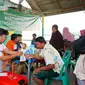 Selama 15 hari mengabdi, tim medis dan relawan yang diberangkatkan Petrokimia Gresik bersama Satgas Bencana Nasional BUMN Wilayah Jawa Timur, dan Anggota Satgas lainnya telah membantu pemulihan sebanyak 2.126 warga terdampak gempa bumi di Bawean. (Dok. Petrokimia Gresik)