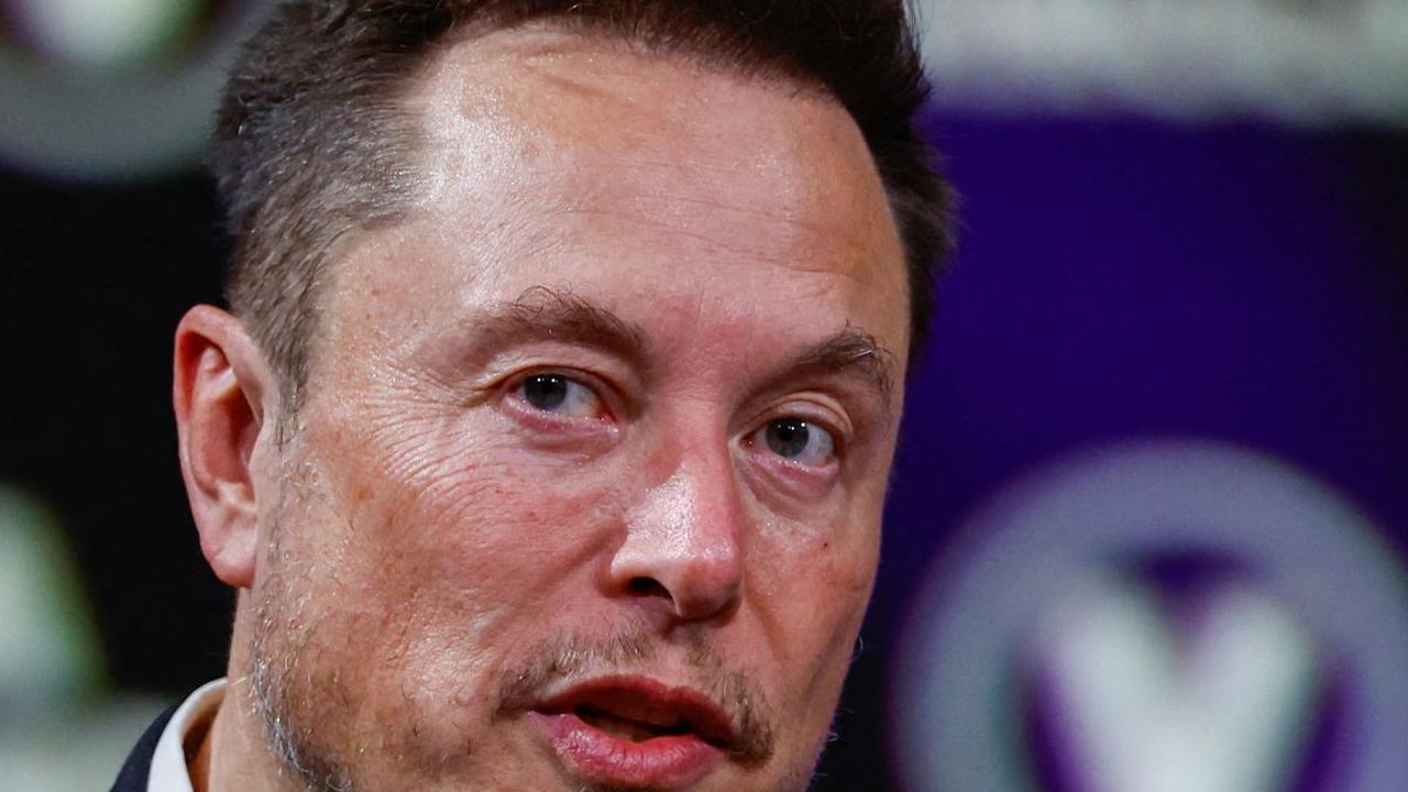 <b>Elon Musk Tertarik</b><br>