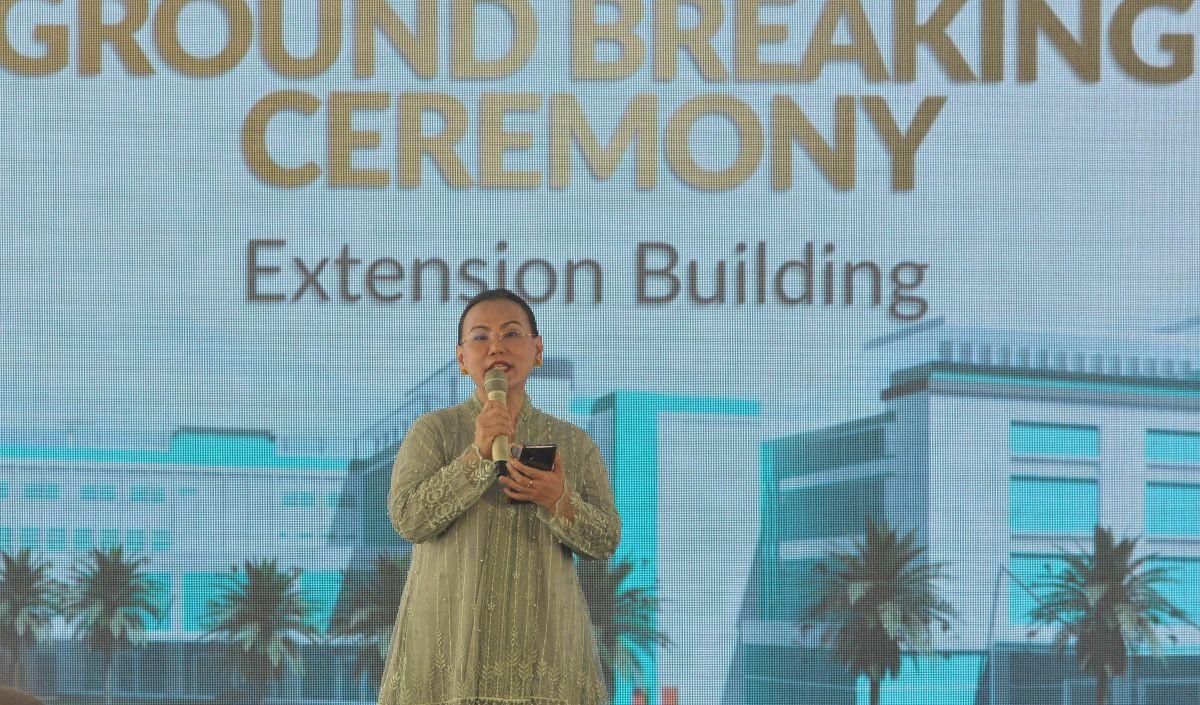 Kusmiati mengatakan, hingga akhir Mei 2024 RS EMC Sentul sudah melayani 500 ribu pasien rawat jalan. Sedangkan, untuk rawat inap sudah melayani hampir 30 ribu pasien.<br>