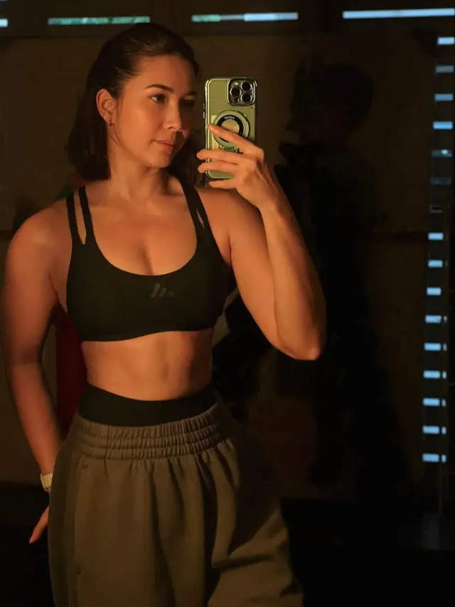 6 Outfit Gym Ala Andrea Dian, Perpaduan Antara Stylish dan Nyaman