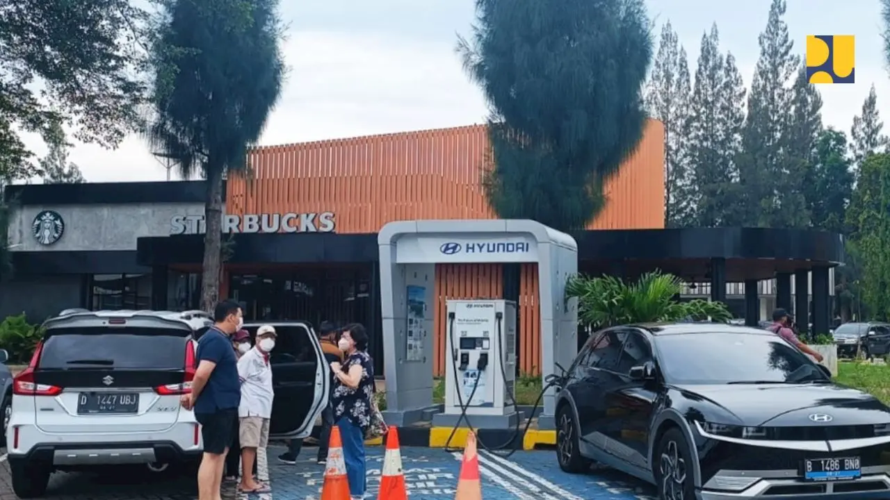 Menjelang Libur Mudik Lebaran, 14 unit SPKLU Disiapkan