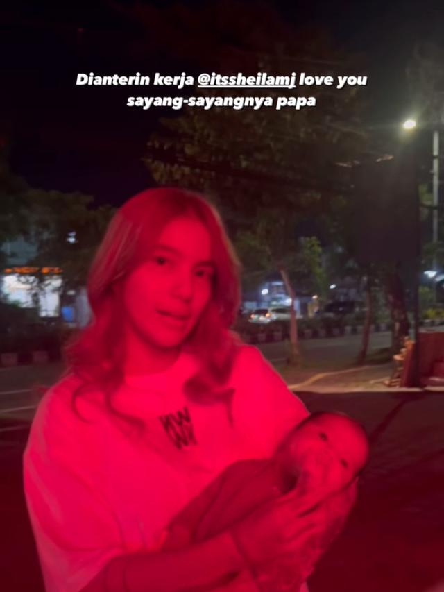 Sheila Marcia Usai Lahiran