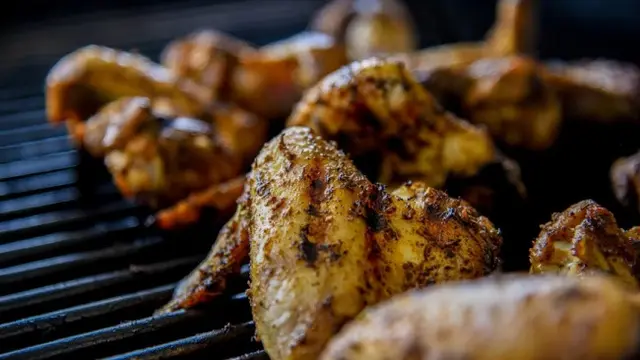 Ilustrasi Ayam Panggang (Photo by Daniel Hooper on Unsplash)
