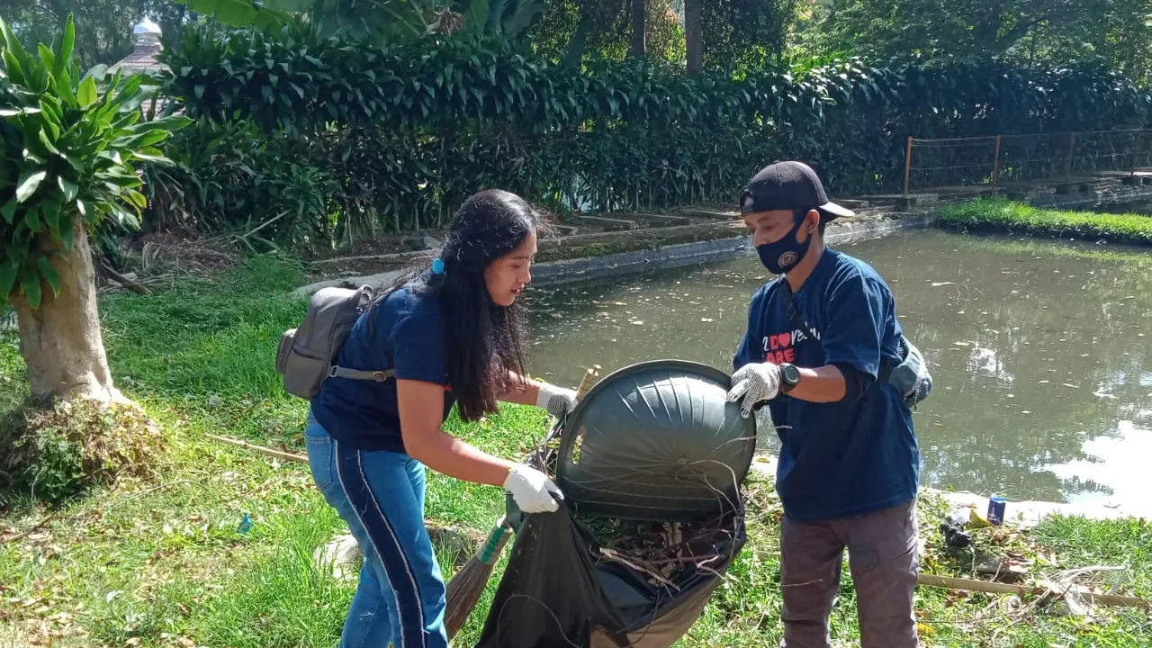 Galakkan Pemakaian Masker di Pantai Banyuwangi, Kemenparekraf Gelar Gerakan BISA