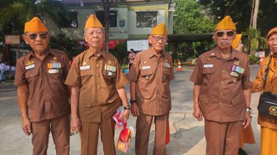 Jaga Semangat Juang, BUMN Pencetak Uang Beri Bantuan ke 59 Veteran Karawang