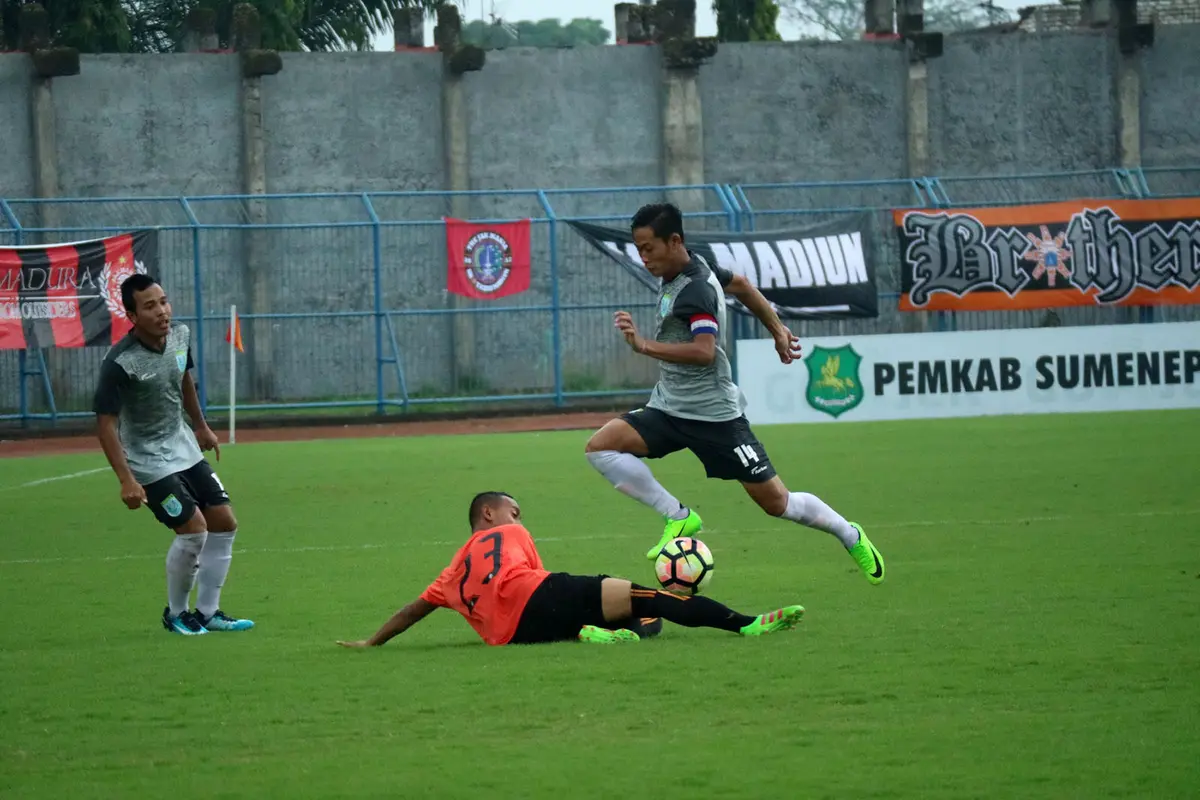 Persija Jakarta vs Persela Lamongan