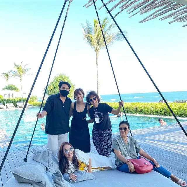 Irene Librawati – Debby Cynthia Dewi (Foto: Instagram/@mamiiren)
