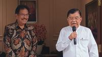 Wakil Presiden ke-10 dan ke-12 RI Jusuf Kalla (JK) turut merespons polemik sengketa empat pulau milik Aceh yang kini masuk wilayah Sumatera Utara. JK lantas menyinggung soal aturan yang menguatkan bahwa 4 pulau tersebut secara historis milik Aceh. (Foto: Merdeka.com)