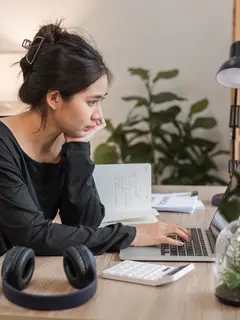 Cara 7 Zodiak Menguatkan Hati saat Hidup Tak Berjalan Sesuai Rencana./Copyright depositphotos.com/wichayada69