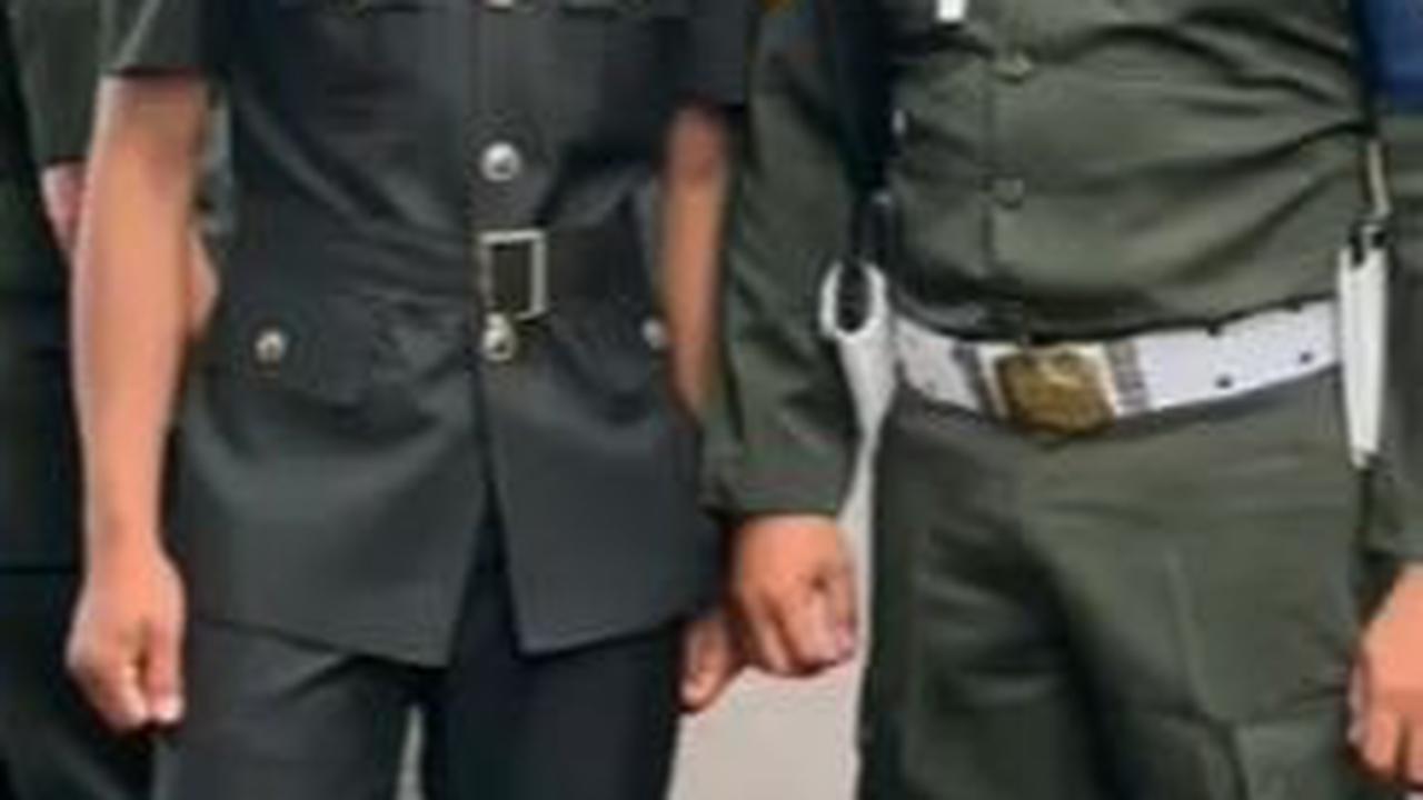 "Semoga menjadi TNI yang amanah dan sukses selalu untuk Ananda Zaki Agung MN. Aamiinn Ya Rabb," tulisnya dalam video. <br>
