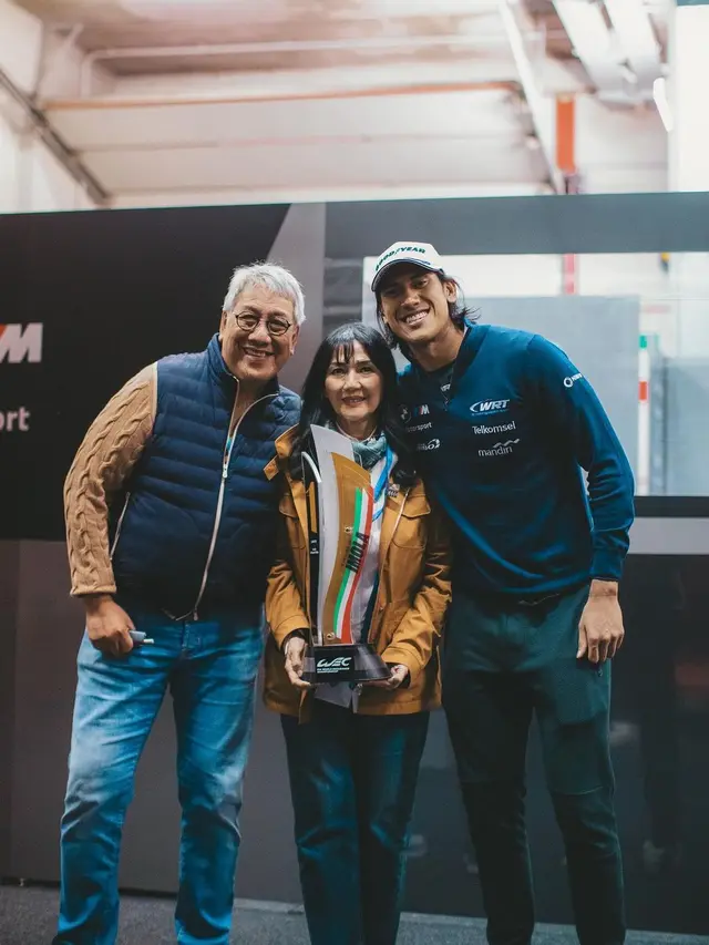 5 Potret Sean Gelael Anak Bos KFC dan Artis Lawas Rini S. Bono, Punya Prestasi Gemilang di Kancah Internasional