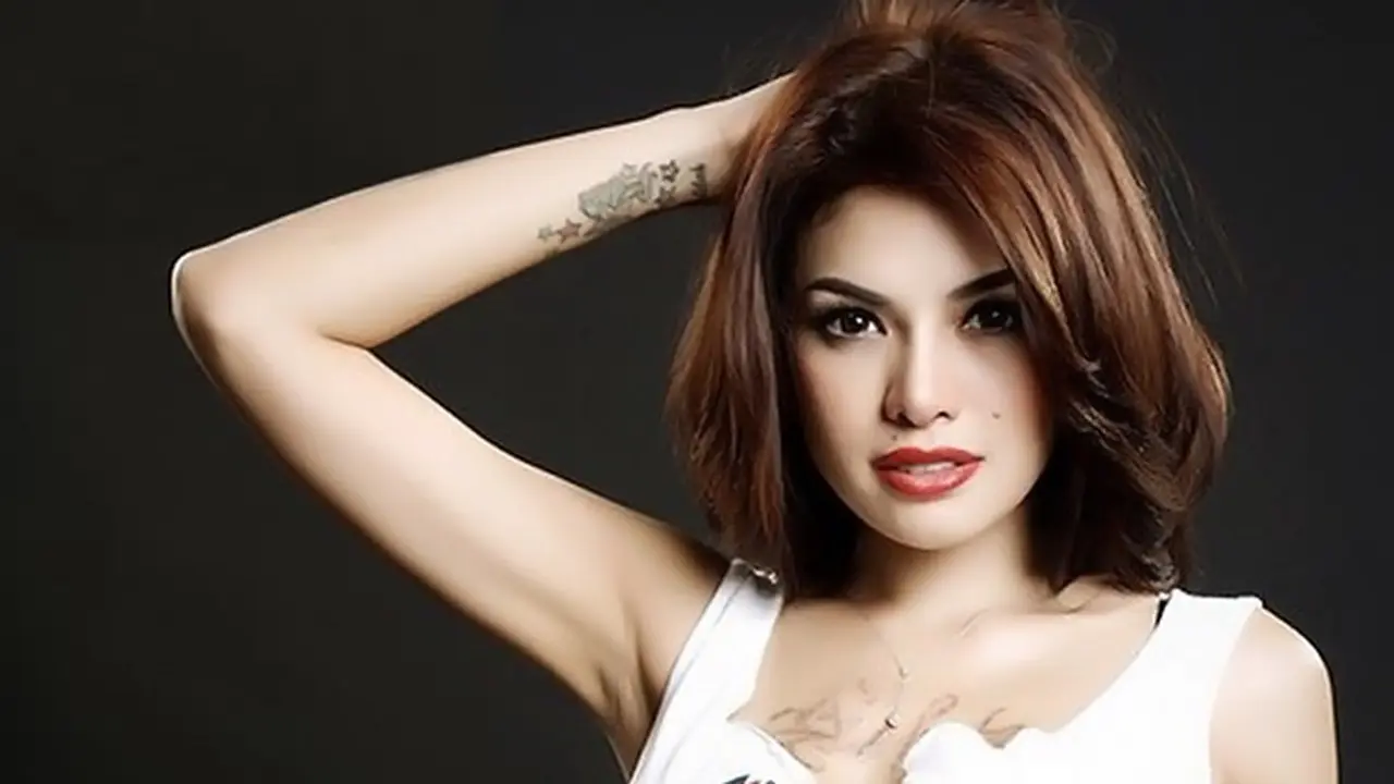 Cerita Nikita Mirzani dengan Sensasi di Instagram