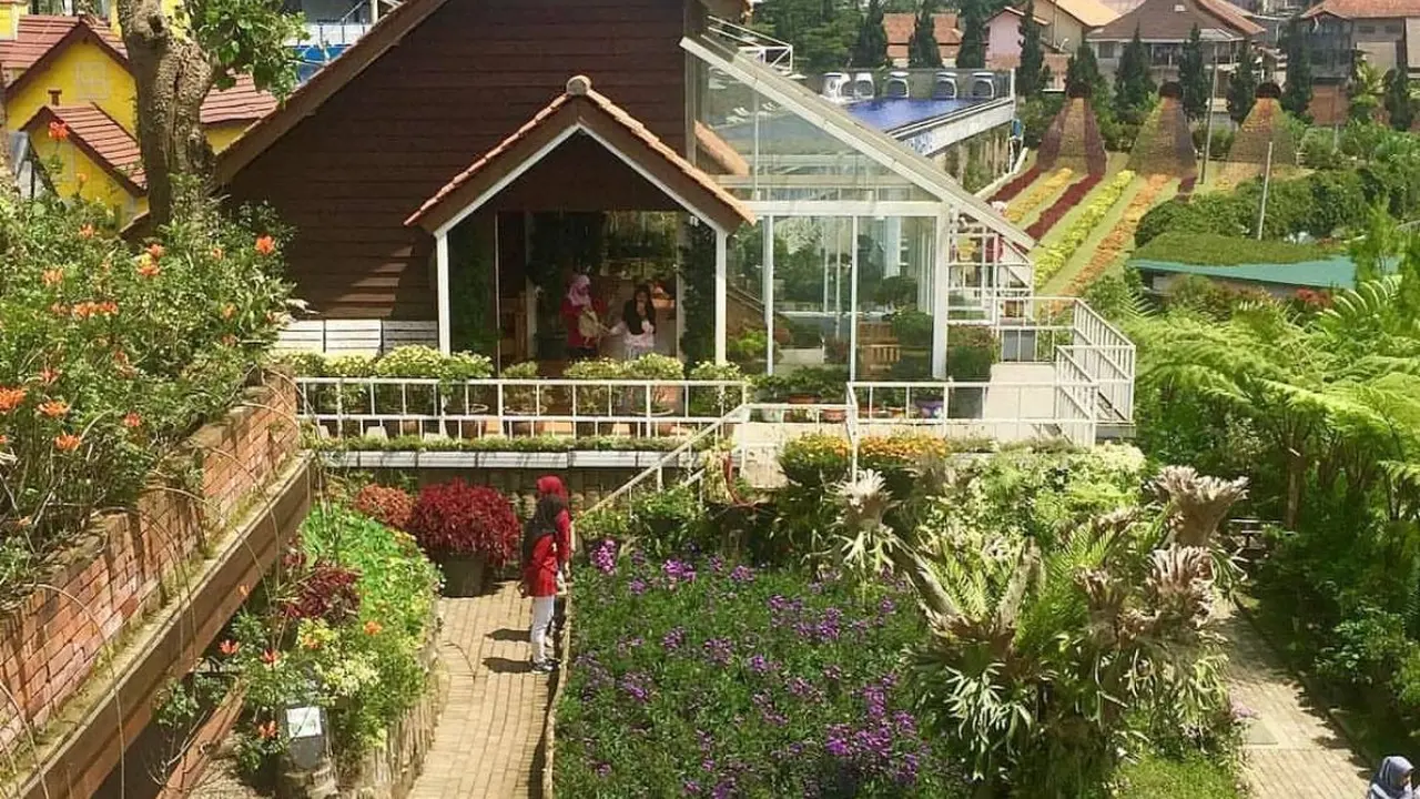 Rainbow Garden wisata di kaki Gunung Tangkuban Perahu