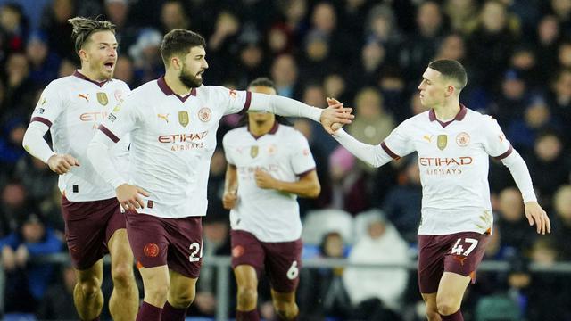 Foto: Manchester City Pamer Logo Juara Piala Dunia Antarklub di Jersey saat Lawan Everton di Liga Inggris
