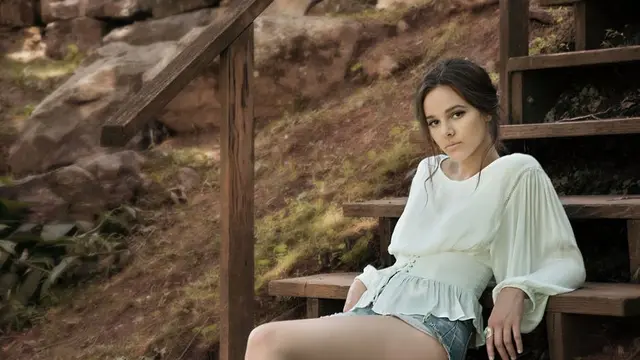 Ilustrasi Relationship Female