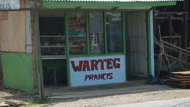 6 Tulisan di Warteg Ini Kelewat Unik, Bikin Heran