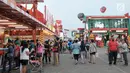 Pengunjung memadati Jakarta Fair Kemayoran 2017 di JIExpo, Kemayoran, Jakarta, Senin (19/6). Event ini berlangsung selama 39 hari hingga 16 Juli 2017, pada saat hari-H lebaran pun Jakarta Fair tetap akan dibuka untuk umum. (Liputan6.com/Yoppy Renato)