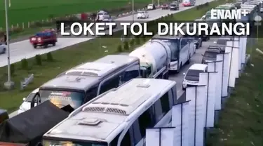 Gerbang tol Palimanan menuju Jakarta macet sepanjang 2 km akibat loketnya dikurangi dan akan digunakan untuk loket menuju Jawa Tengah