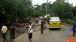 Jalan Jamin Ginting Tanah Karo Longsor