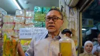 Menteri Perdagangan (Mendag) Zulkifli Hasan memantau harga pangan di Pasar Cibubur di Jakarta Timur, pada Kamis (16/6/2022). (Dok Kemendag)