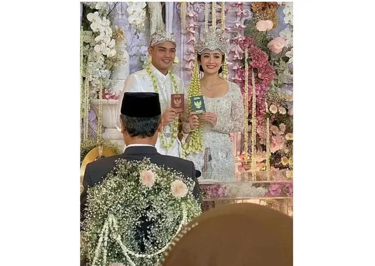 Resmi Menikah, Ini 5 Potret Febby Rastanty Kenakan Singer Sunda Saat Akad