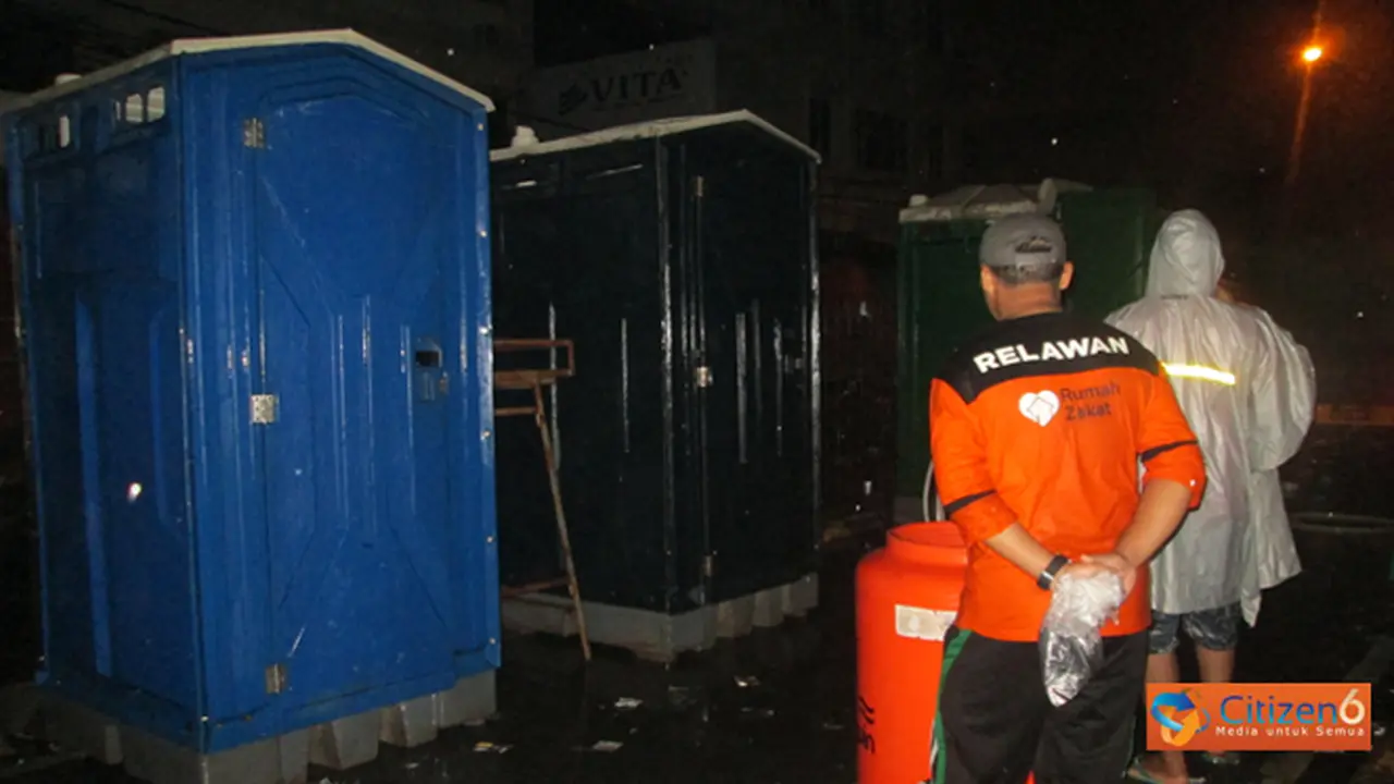 23012014-toilet-portable.jpg